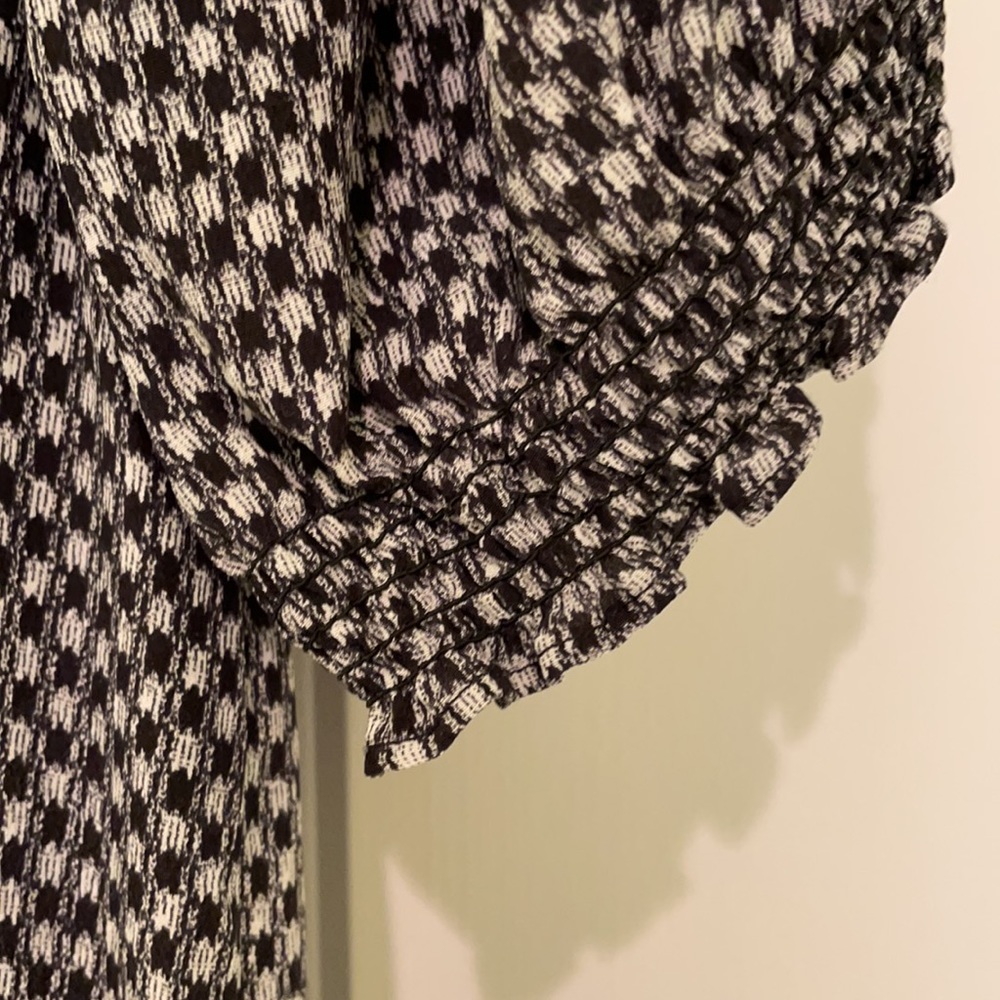 Silk Gingham Peasant Top - Picture 4 of 4